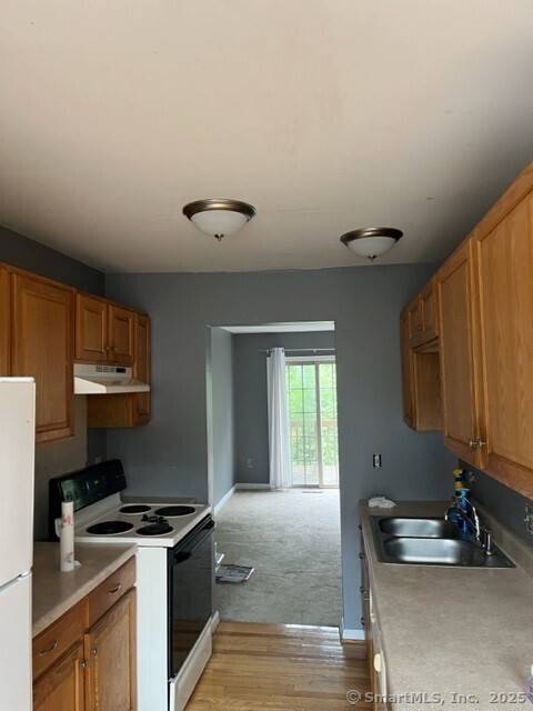 New London, CT 06320,19 Hawthorne Drive #166