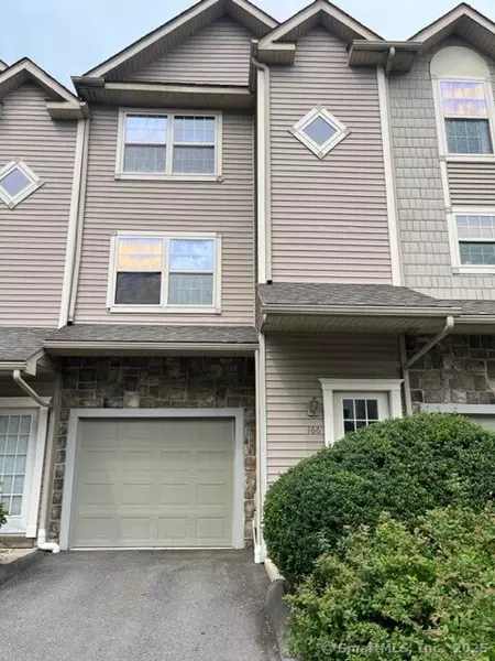 19 Hawthorne Drive #166, New London, CT 06320