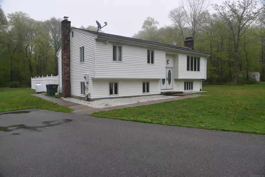 28 Deer Run, Marlborough, CT 06447