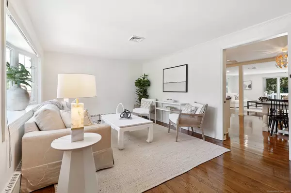 Norwalk, CT 06855,23 Poplar Street