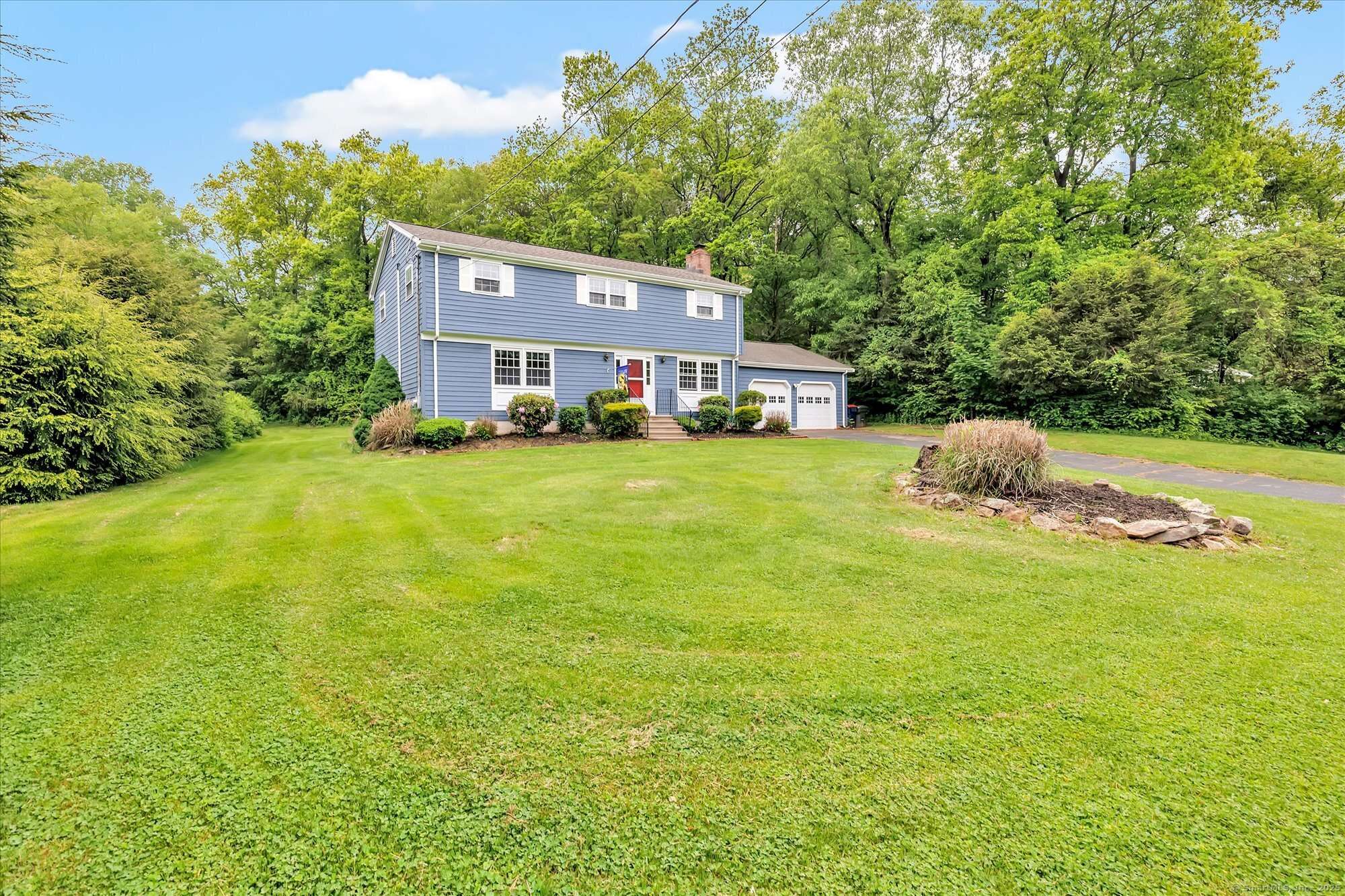 Trumbull, CT 06611,71 Autumn Ridge Road