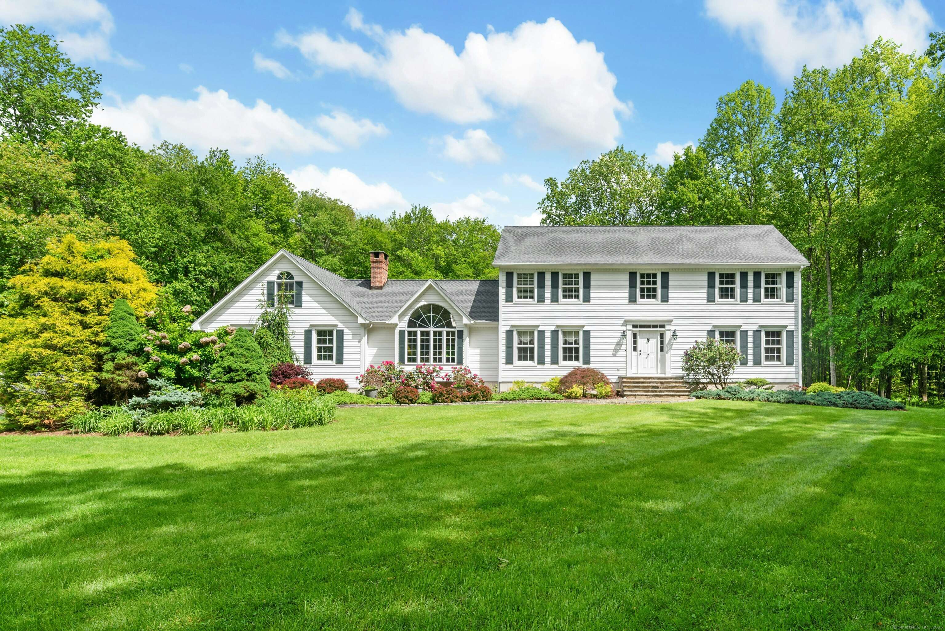 6 Galilee Way, Newtown, CT 06470
