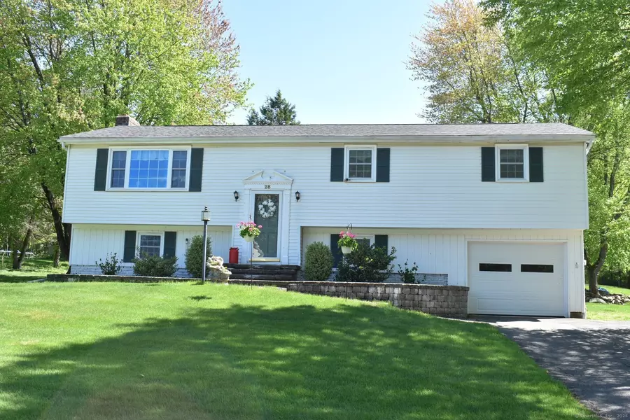 28 Columbine Road, Tolland, CT 06084