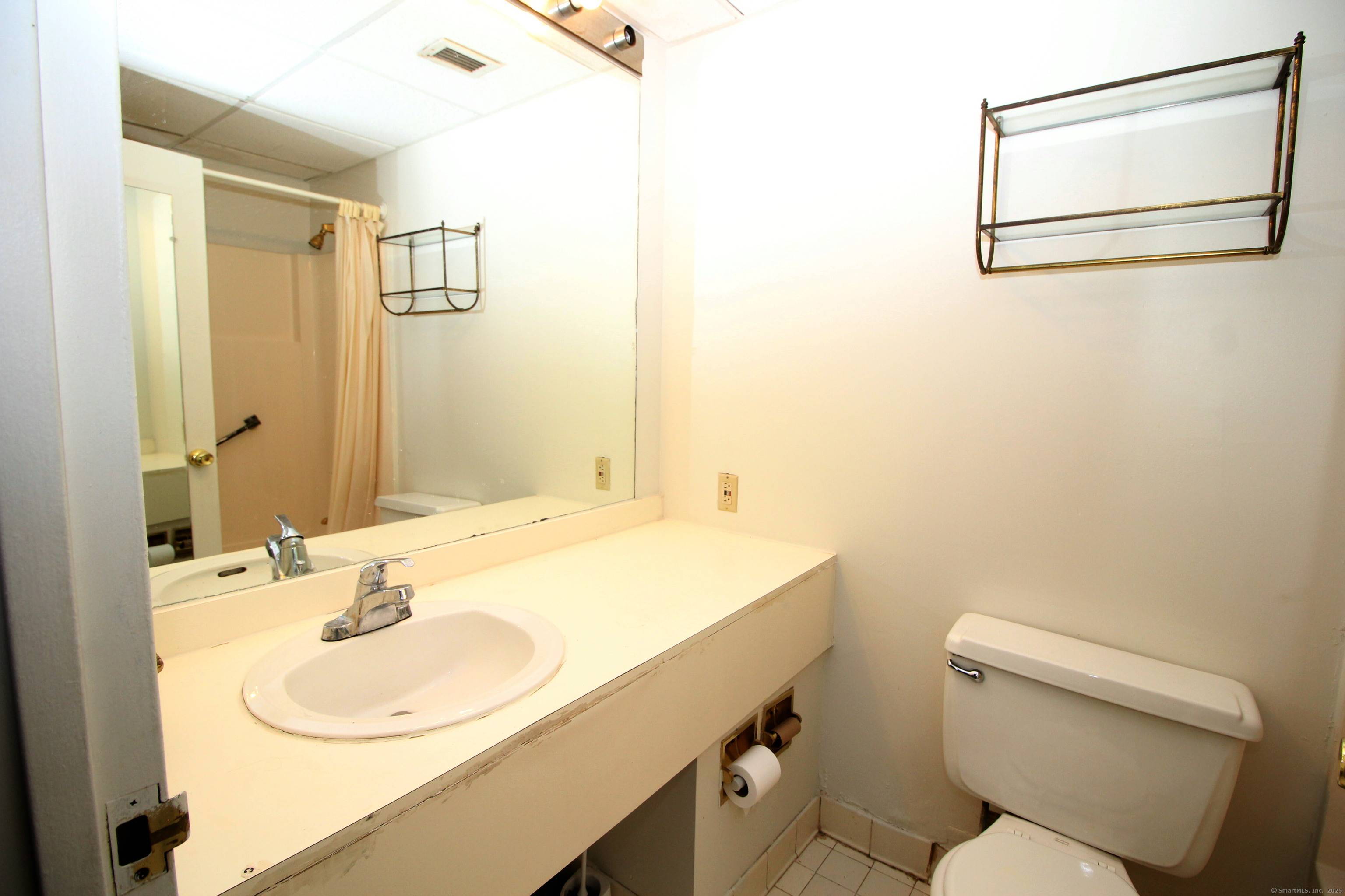 Stamford, CT 06902,60 Strawberry Hill Avenue #608