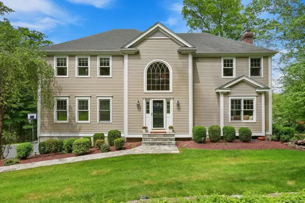 15 Golf View Drive, Easton, CT 06612