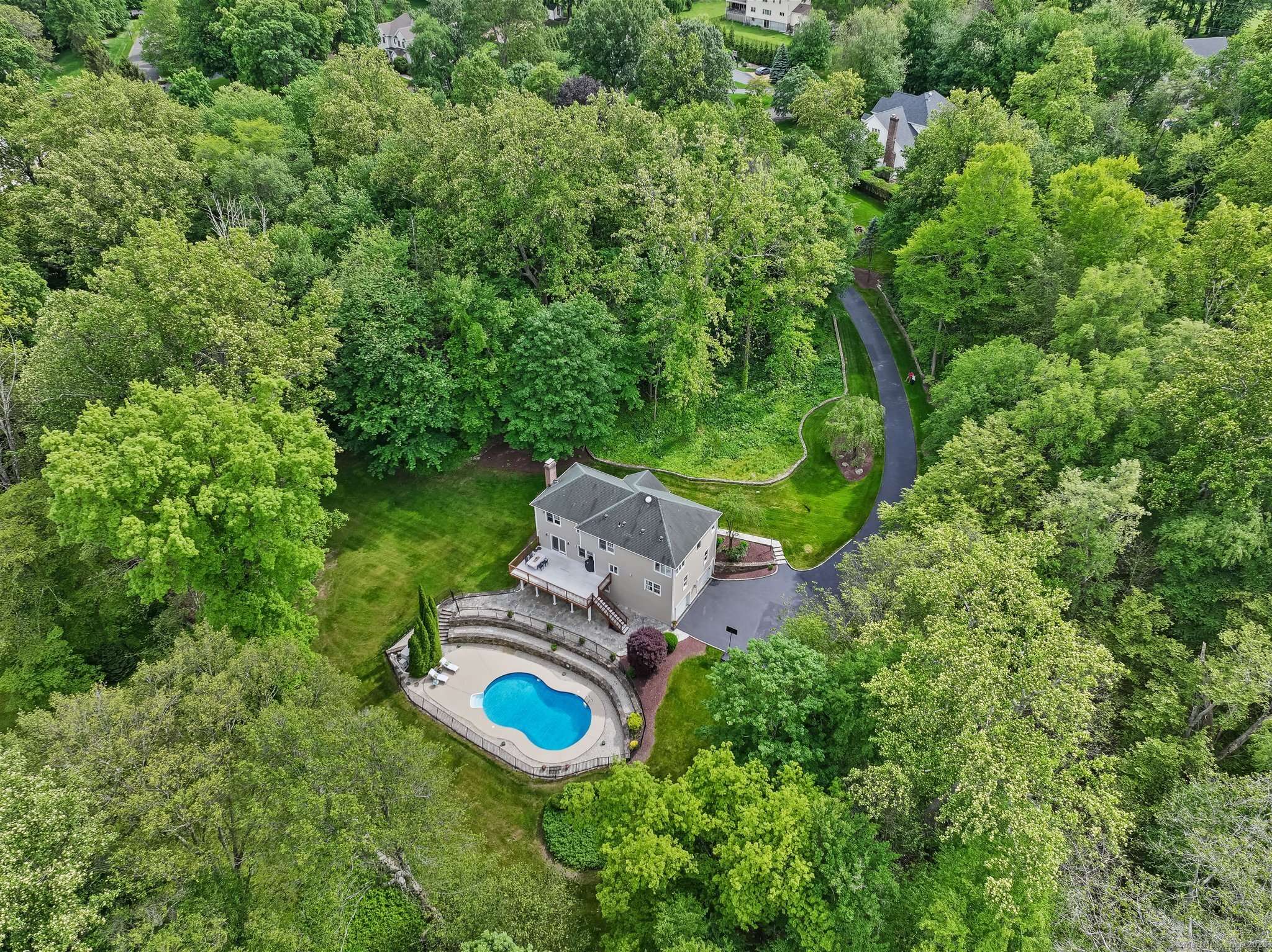 Easton, CT 06612,15 Golf View Drive