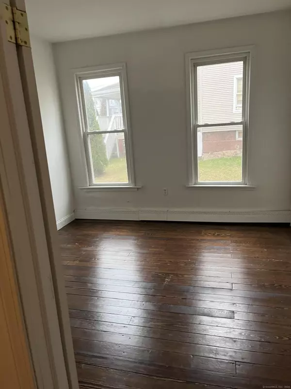 Meriden, CT 06450,80 Olive Street