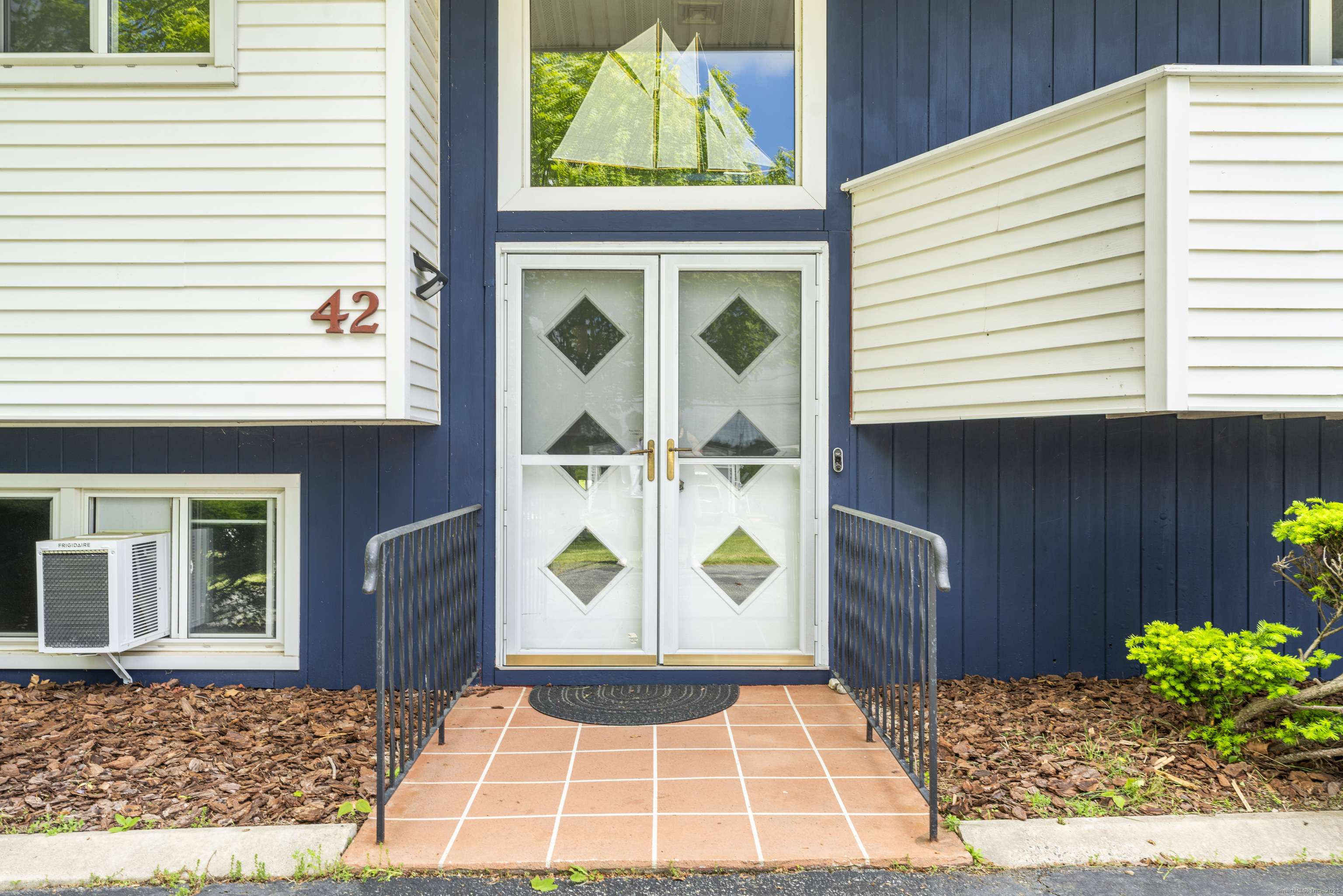 Waterford, CT 06385,42 Millstone Road West