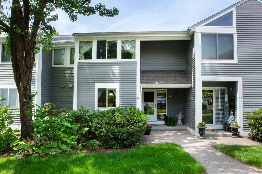 46 Old Mill Court #46, Simsbury, CT 06070