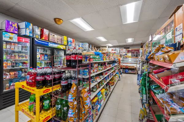 Waterbury, CT 06708,151 Highland Avenue