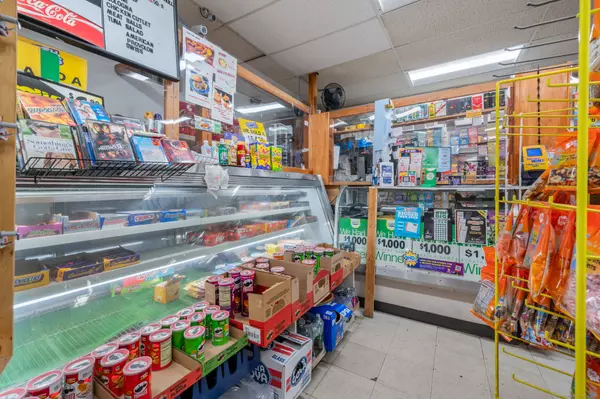 Waterbury, CT 06708,151 Highland Avenue