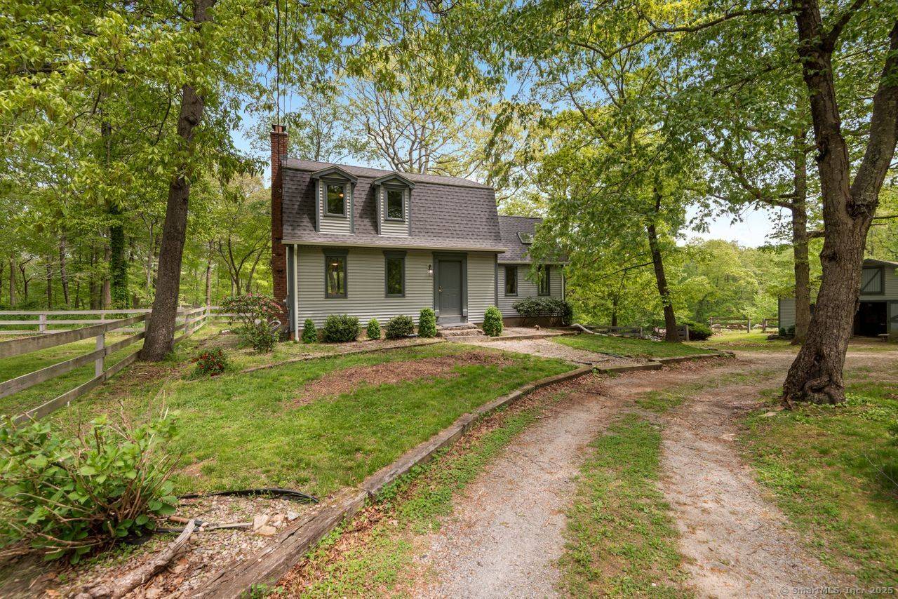 279 Ridge Hill Road, Montville, CT 06370