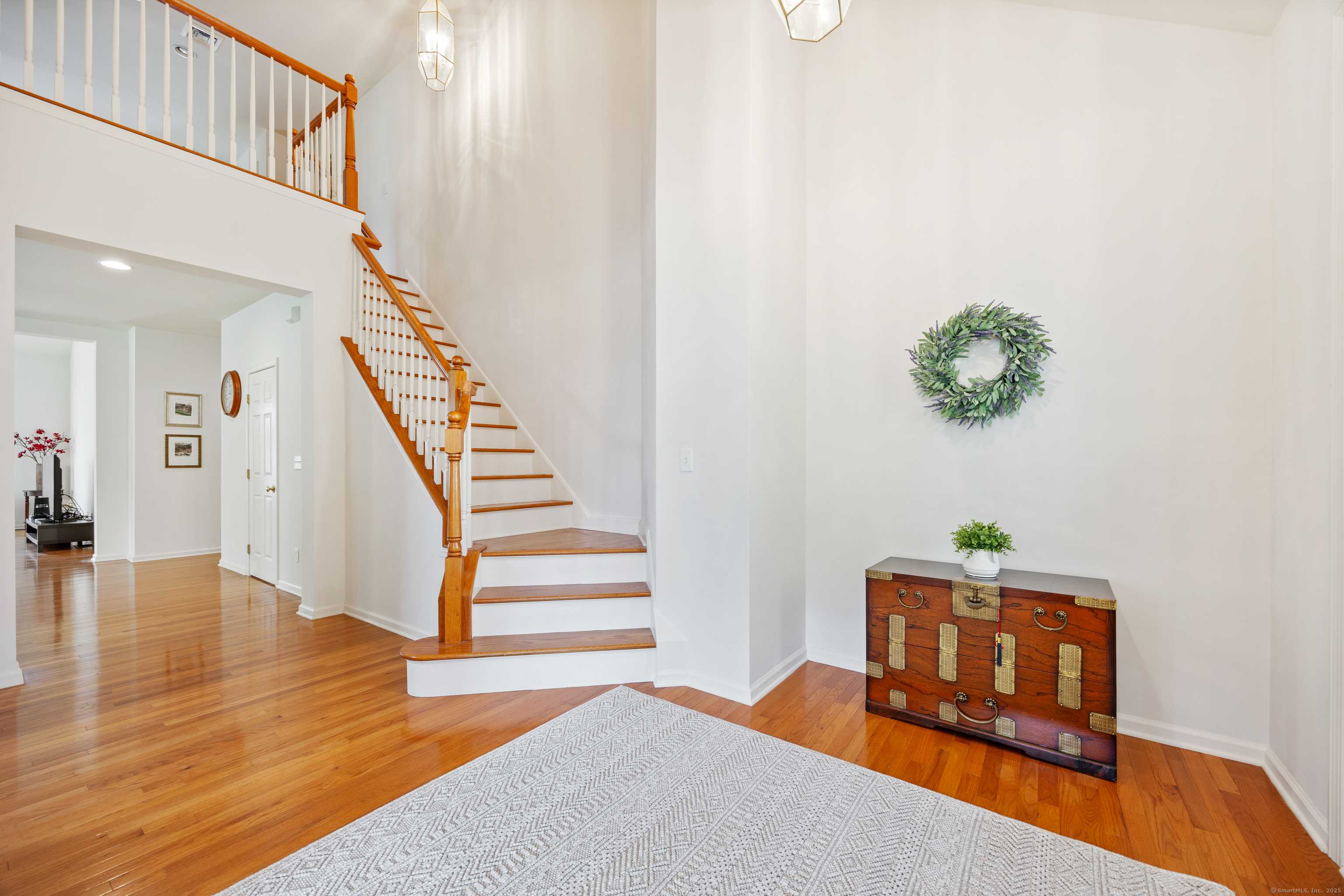 Middlebury, CT 06762,1 Chatham Court #1