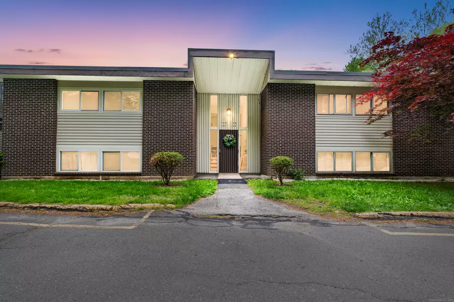 229 Bacon Pond Road #APT 144, Woodbury, CT 06798