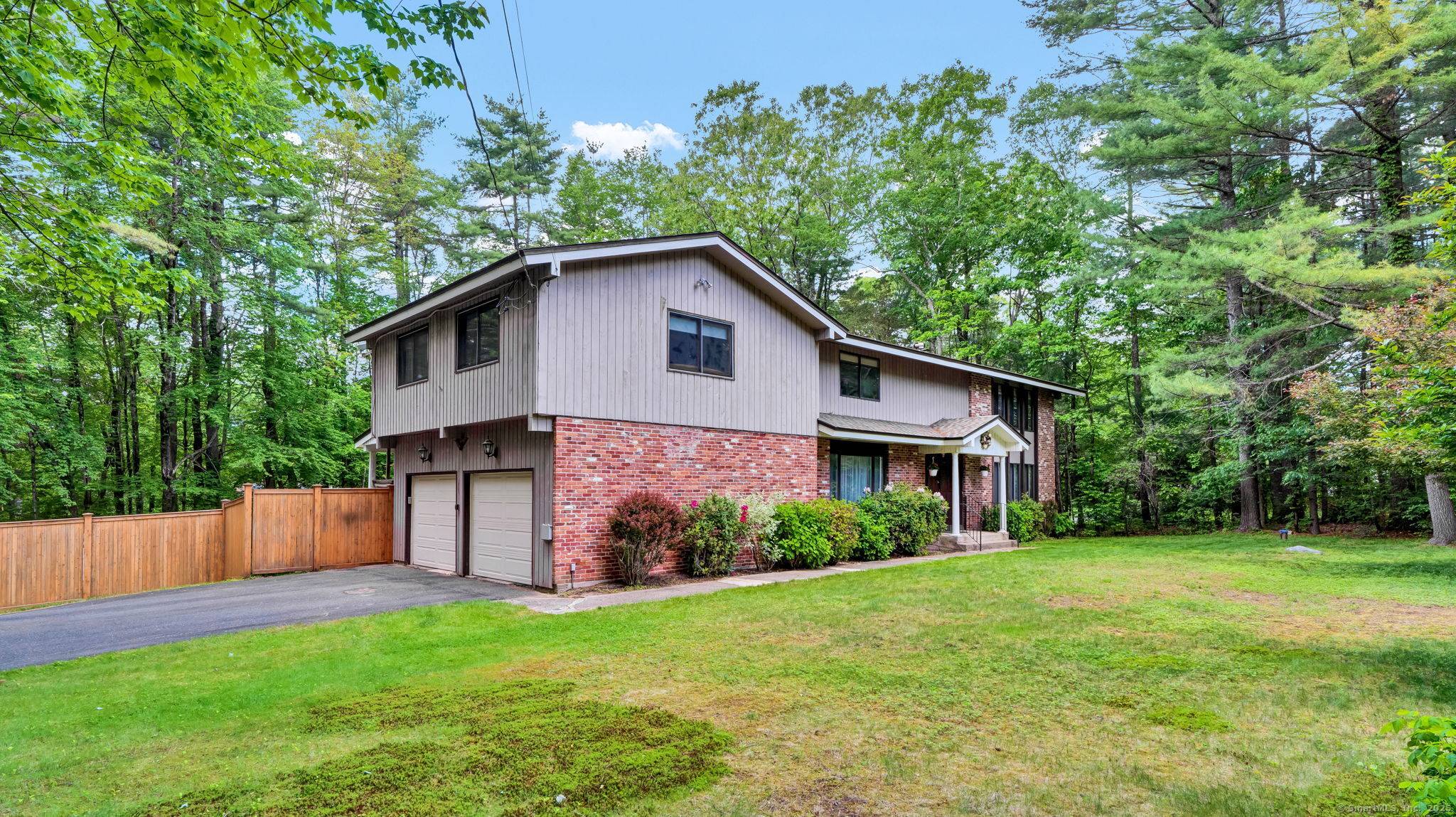 Simsbury, CT 06070,1 Nod Brook Drive