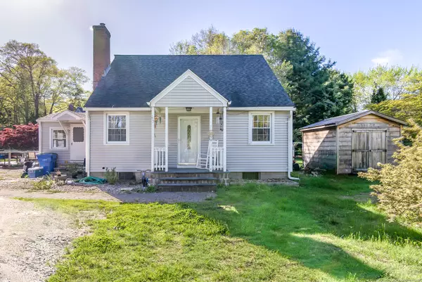 297 Old Post Road, Clinton, CT 06413