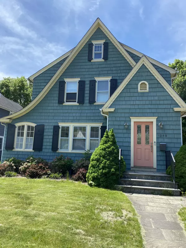 1248 Valley Road, Fairfield, CT 06825