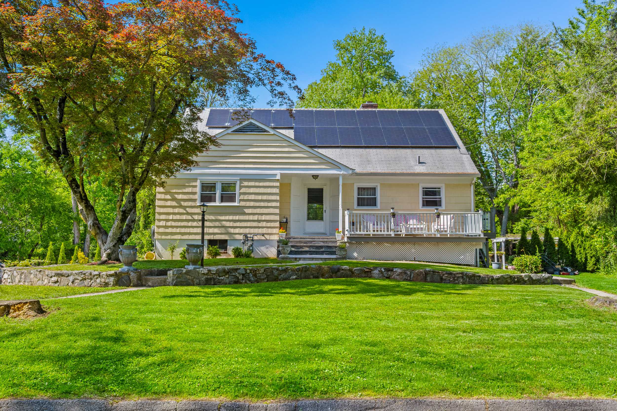 Stamford, CT 06905,54 Swampscott Road