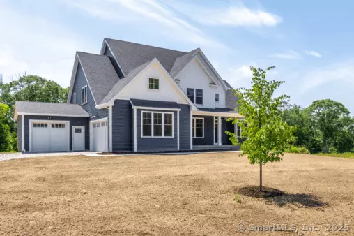 18 Twin Valley Road, East Lyme, CT 06333