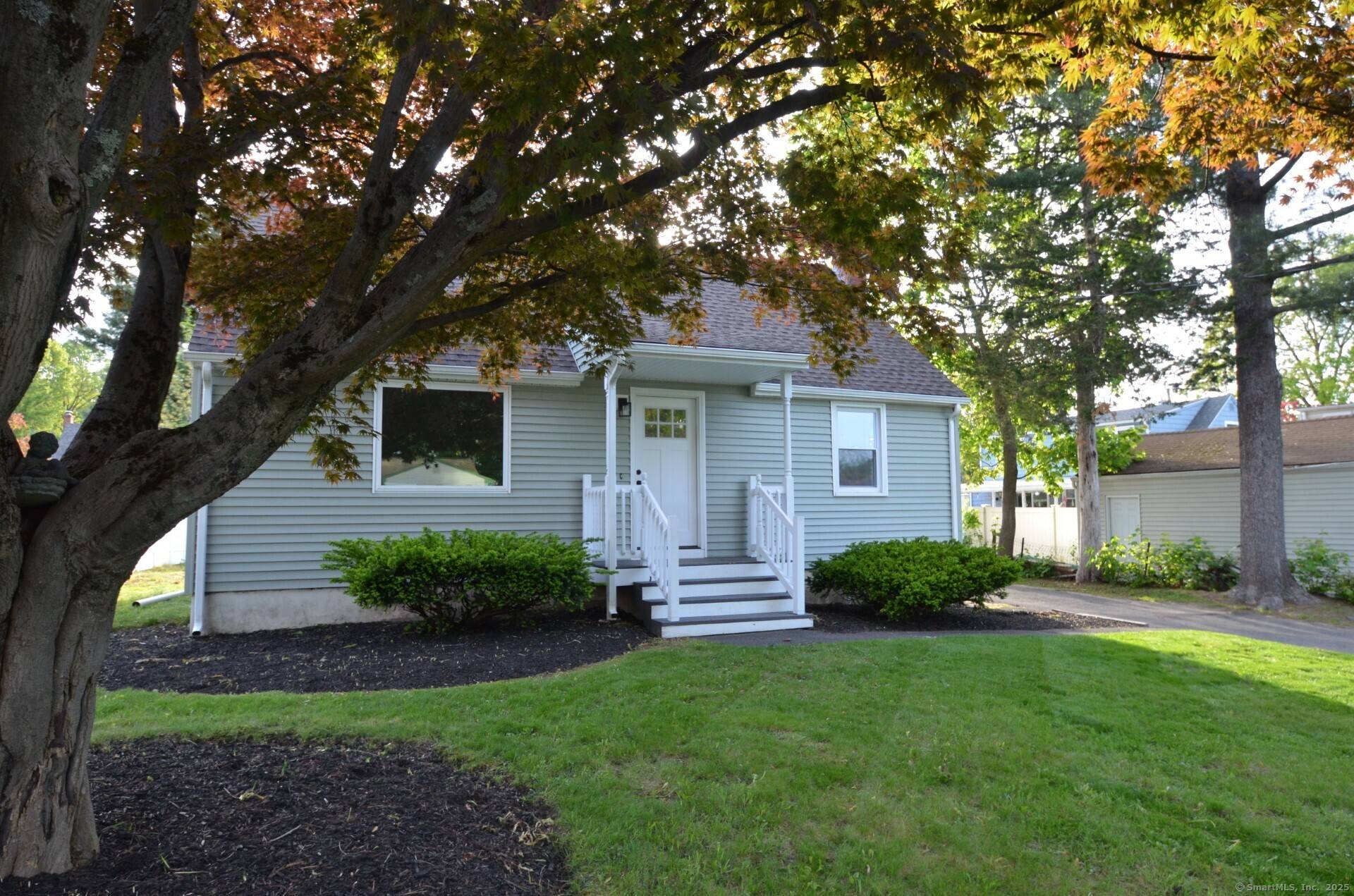 14 Harvest Lane, Bristol, CT 06010