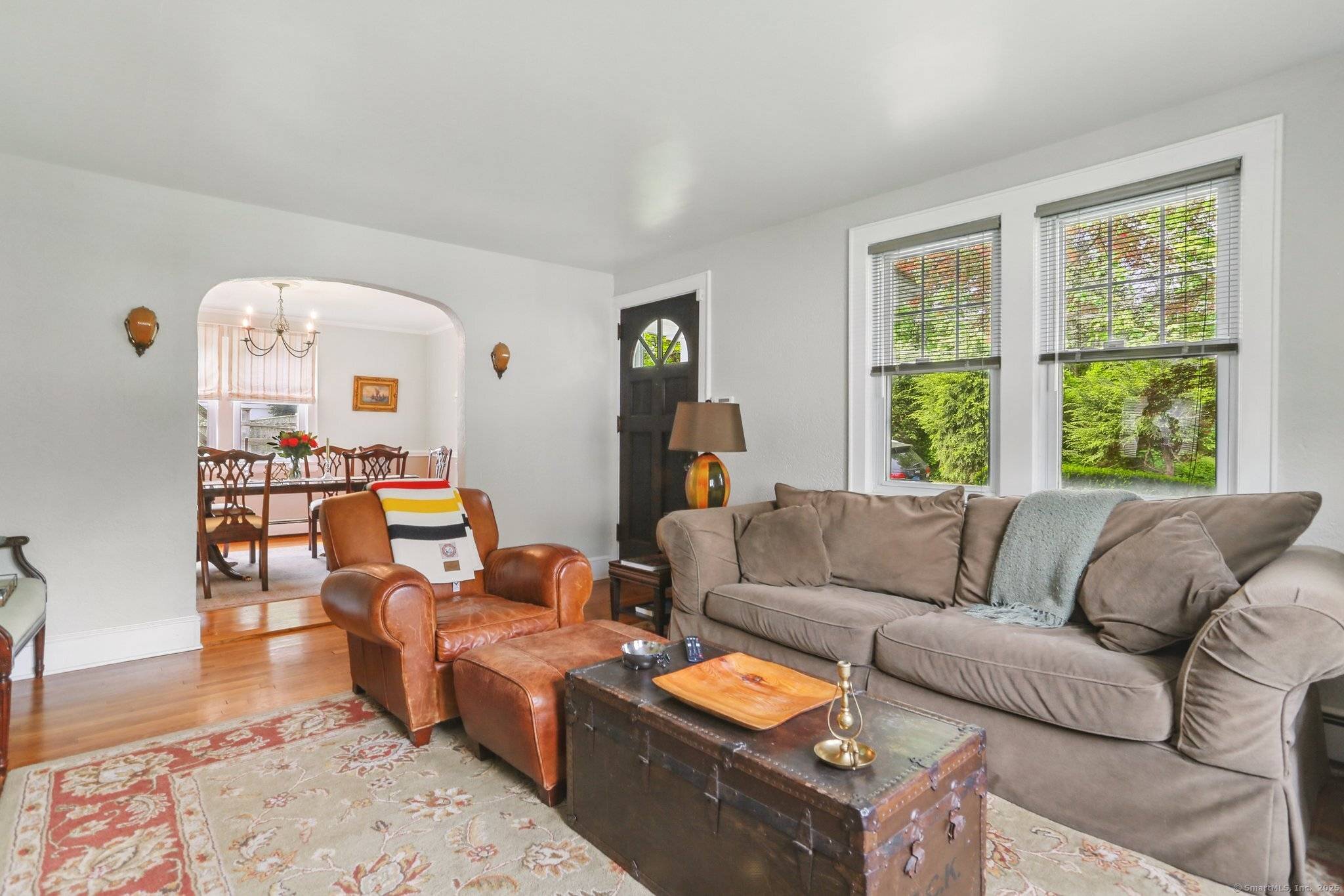 New Canaan, CT 06840,11 Hill Street