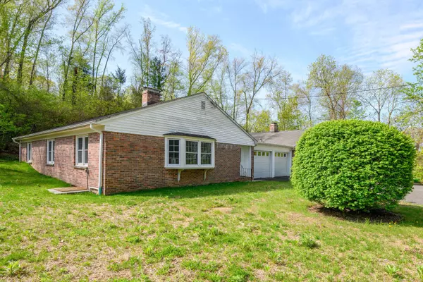 Brookfield, CT 06804,3 Lambert Lane #3