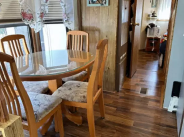 Stafford, CT 06076,8 South Road #W86