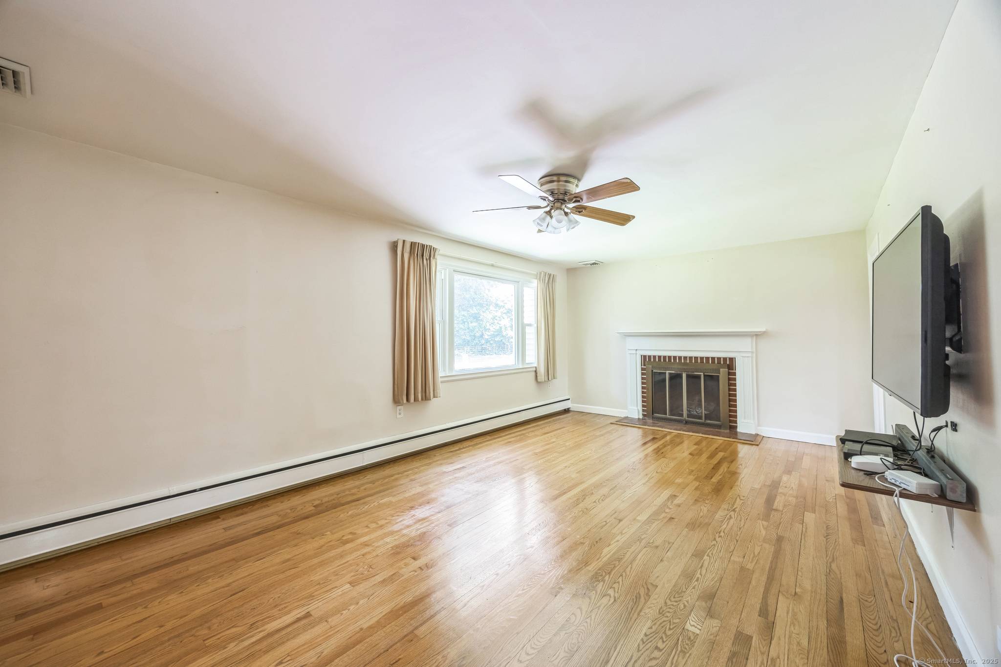North Haven, CT 06473,15 Kings Highway