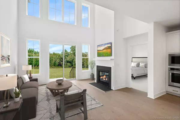 13 Heritage Lane #64, Woodbridge, CT 06525