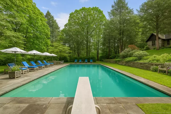 New Milford, CT 06776,670 Candlewood Lake Road South