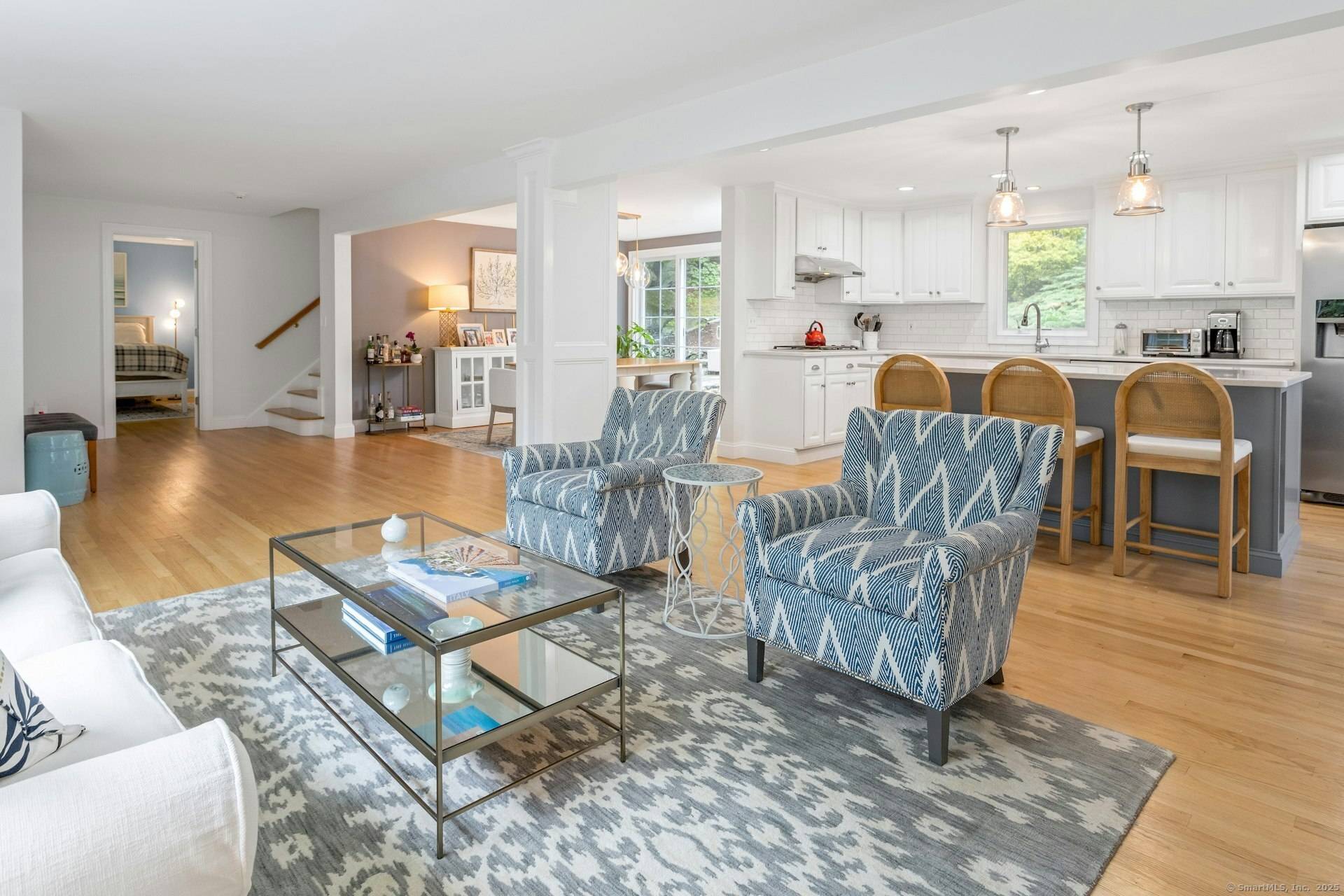 Darien, CT 06820,6 Queens Lane