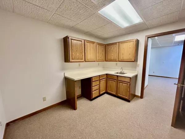 Woodbury, CT 06798,51 Sherman Hill Road #A104