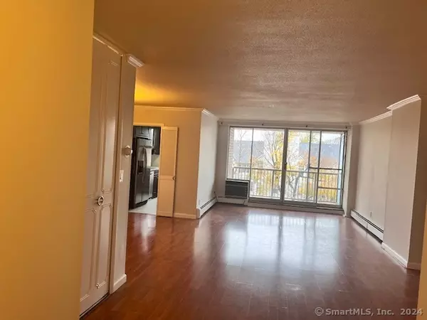 Stamford, CT 06902,65 Glenbrook Road #APT 5E