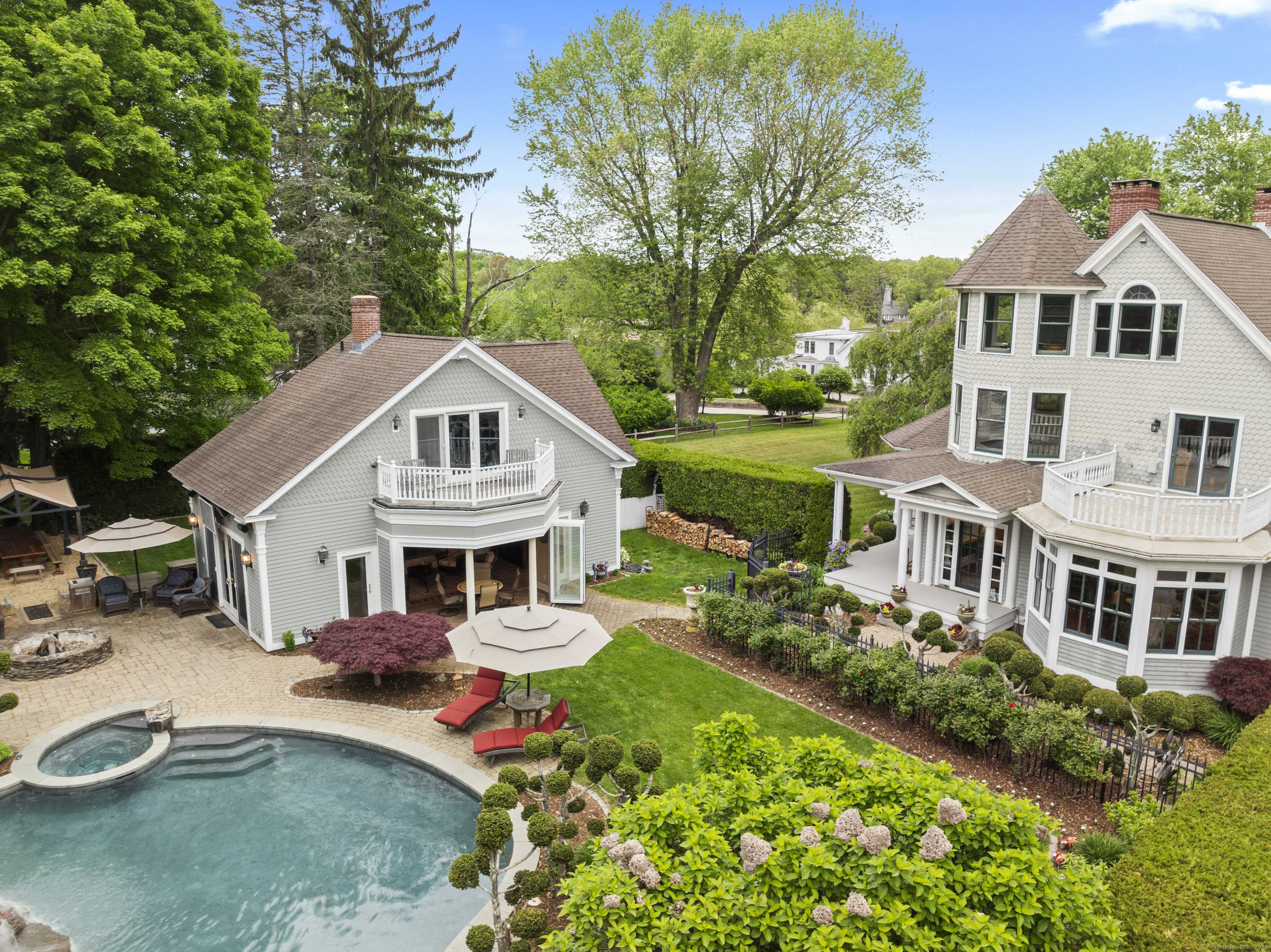 Old Lyme, CT 06371,18 Ferry Road