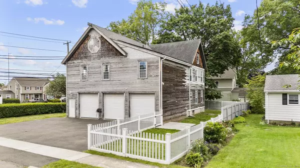 Stratford, CT 06614,217 Huntington Road