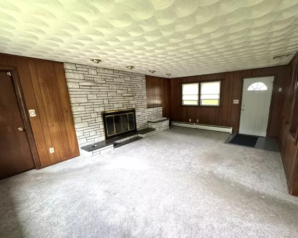 East Haven, CT 06513,15 Zolan Drive