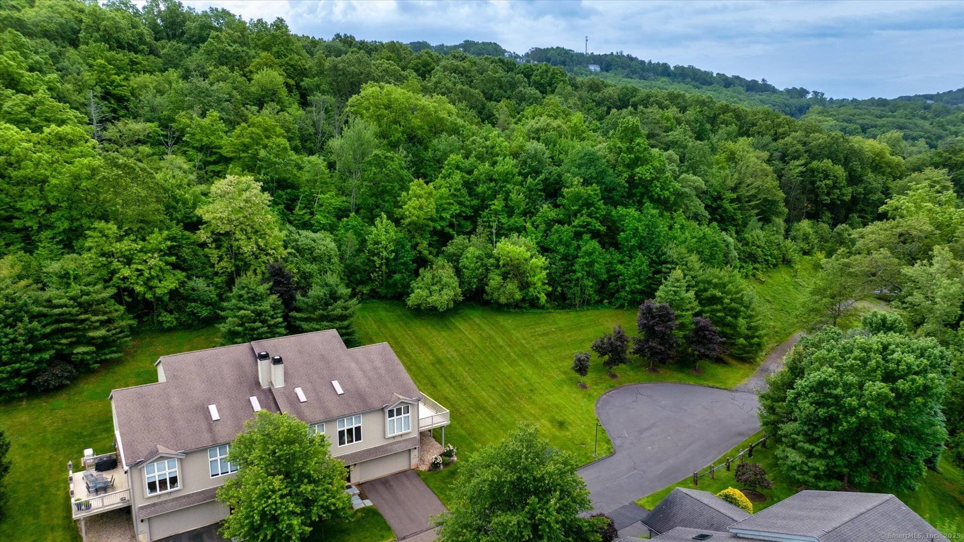 Avon, CT 06001,7 Wyndemere #7