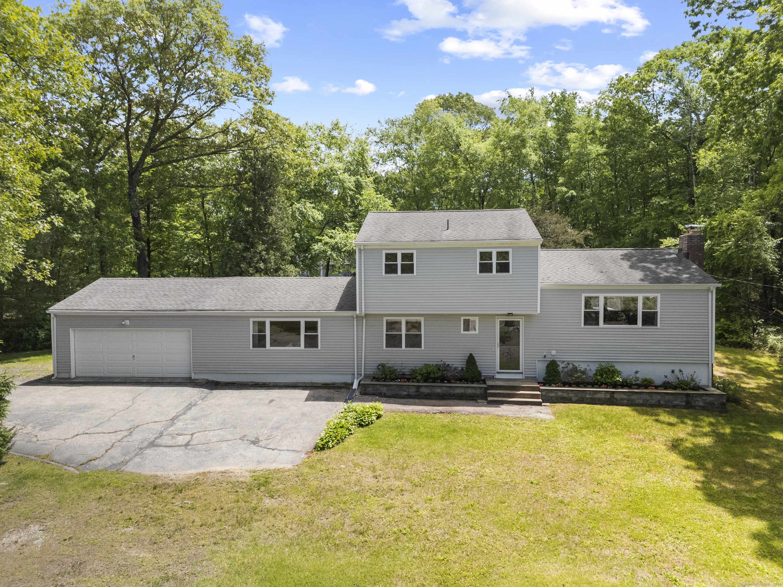 Monroe, CT 06468,15 Ridgewood Drive