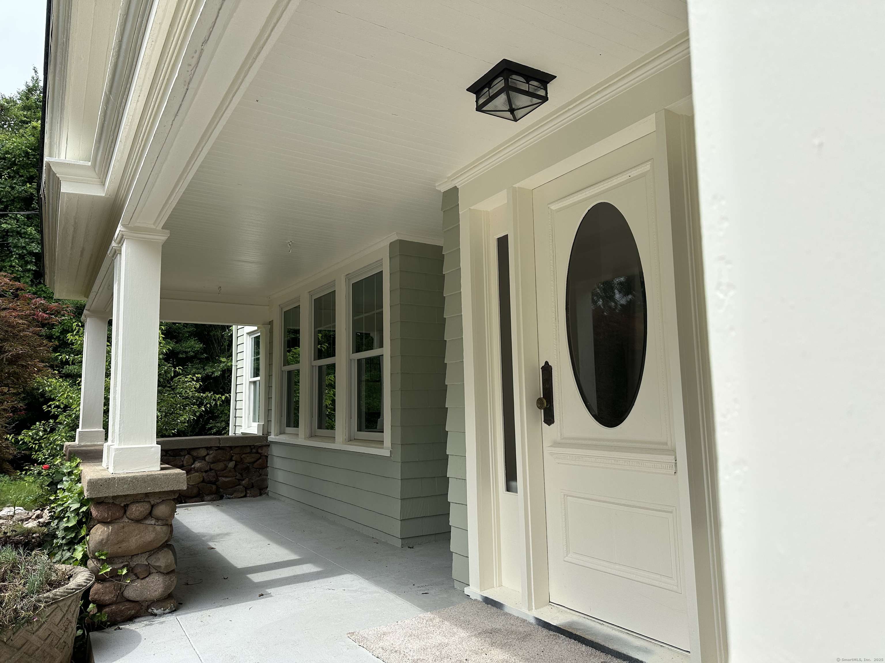 North Haven, CT 06473,1666 Ridge Road