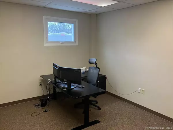West Haven, CT 06516,486 Derby Avenue #103