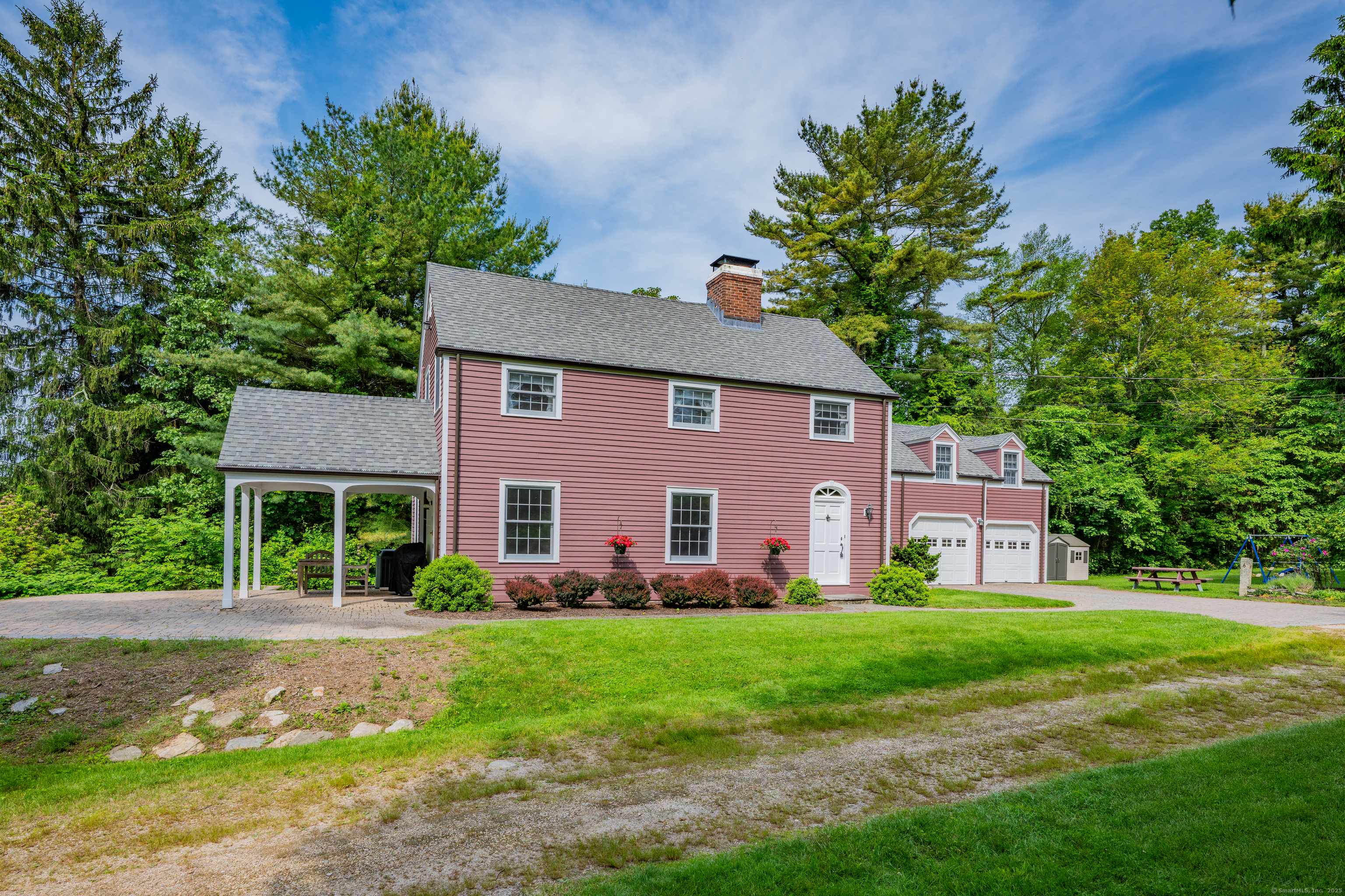 Waterford, CT 06385,217 Great Neck Road