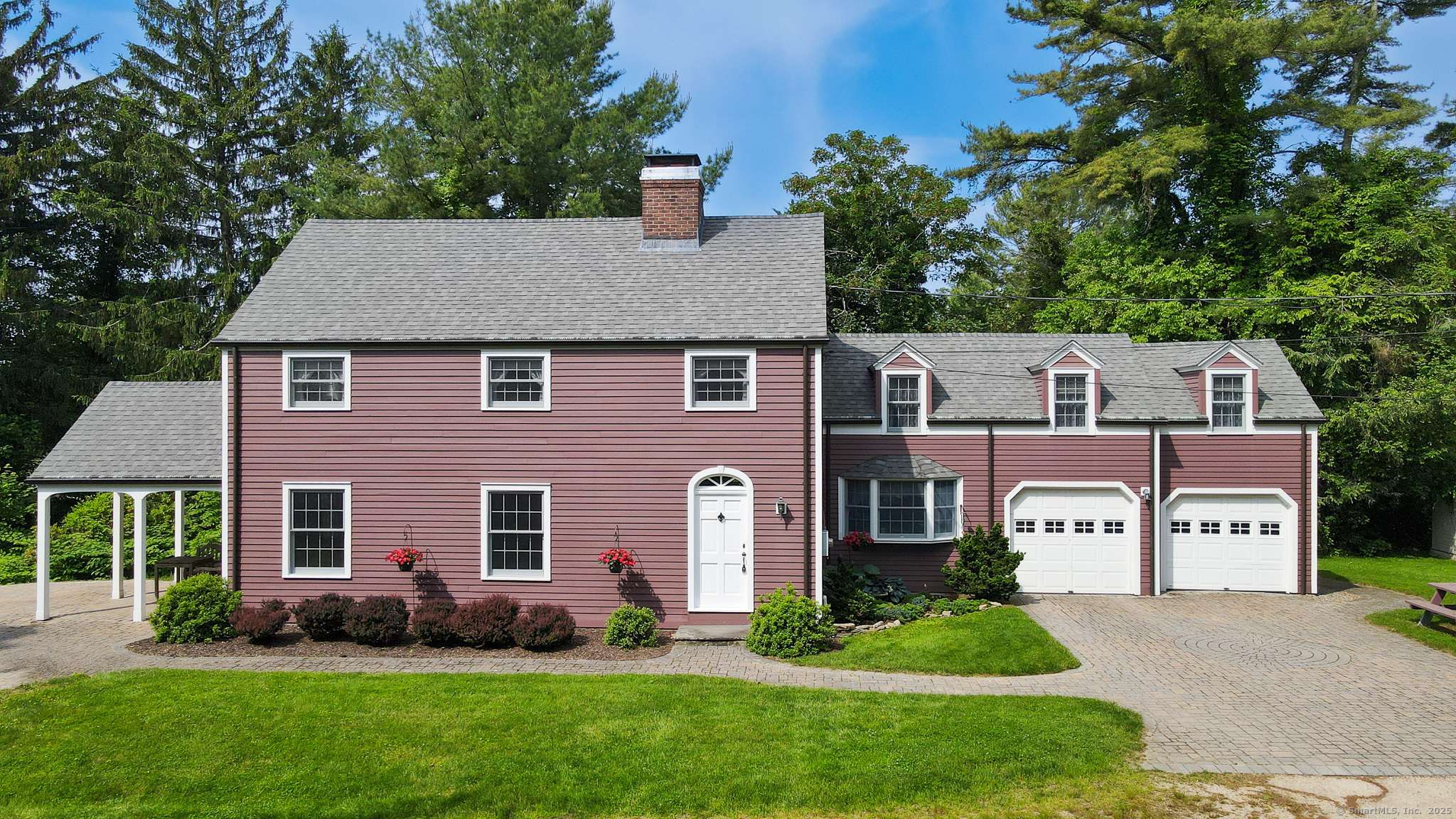 217 Great Neck Road, Waterford, CT 06385