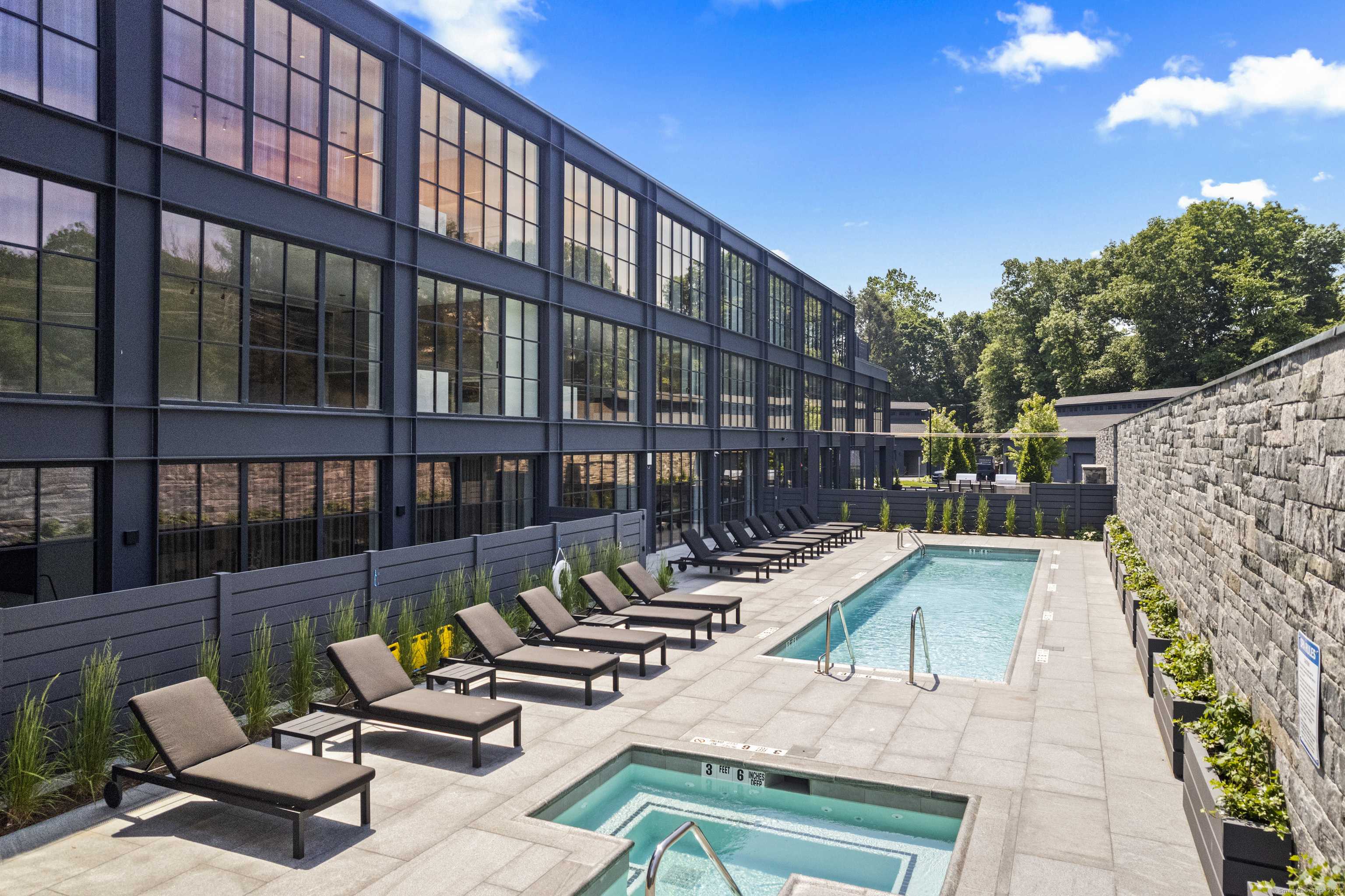 Westport, CT 06880,41 Richmondville Avenue #303