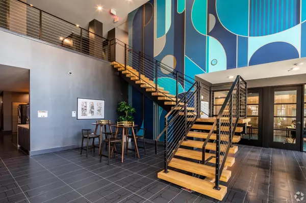 New Haven, CT 06519,9 Tower Lane #237