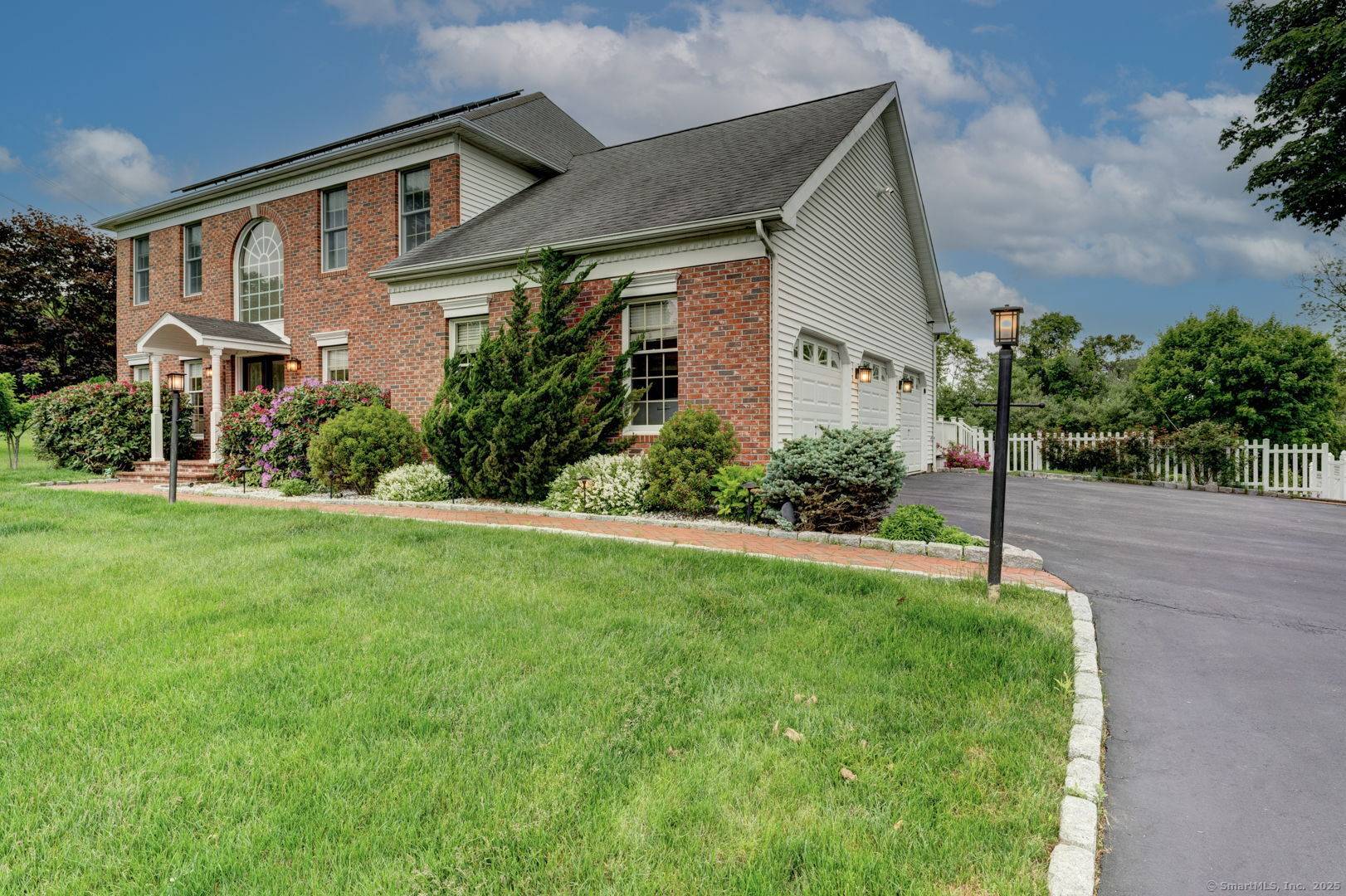Shelton, CT 06484,15 Wellington Court