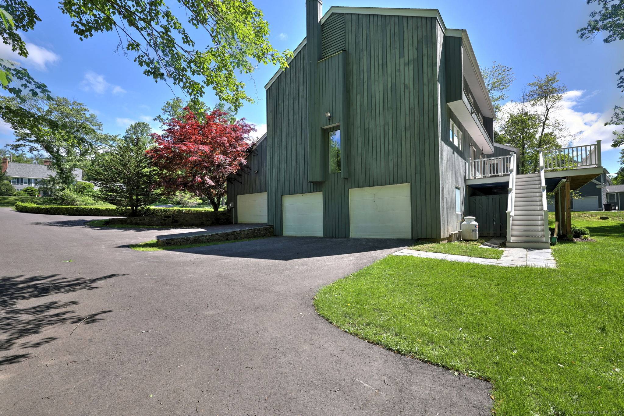 Woodbridge, CT 06525,66 Penny Lane
