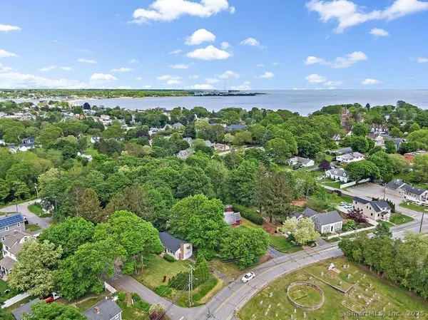 East Lyme, CT 06357,3 Pattagansett Court
