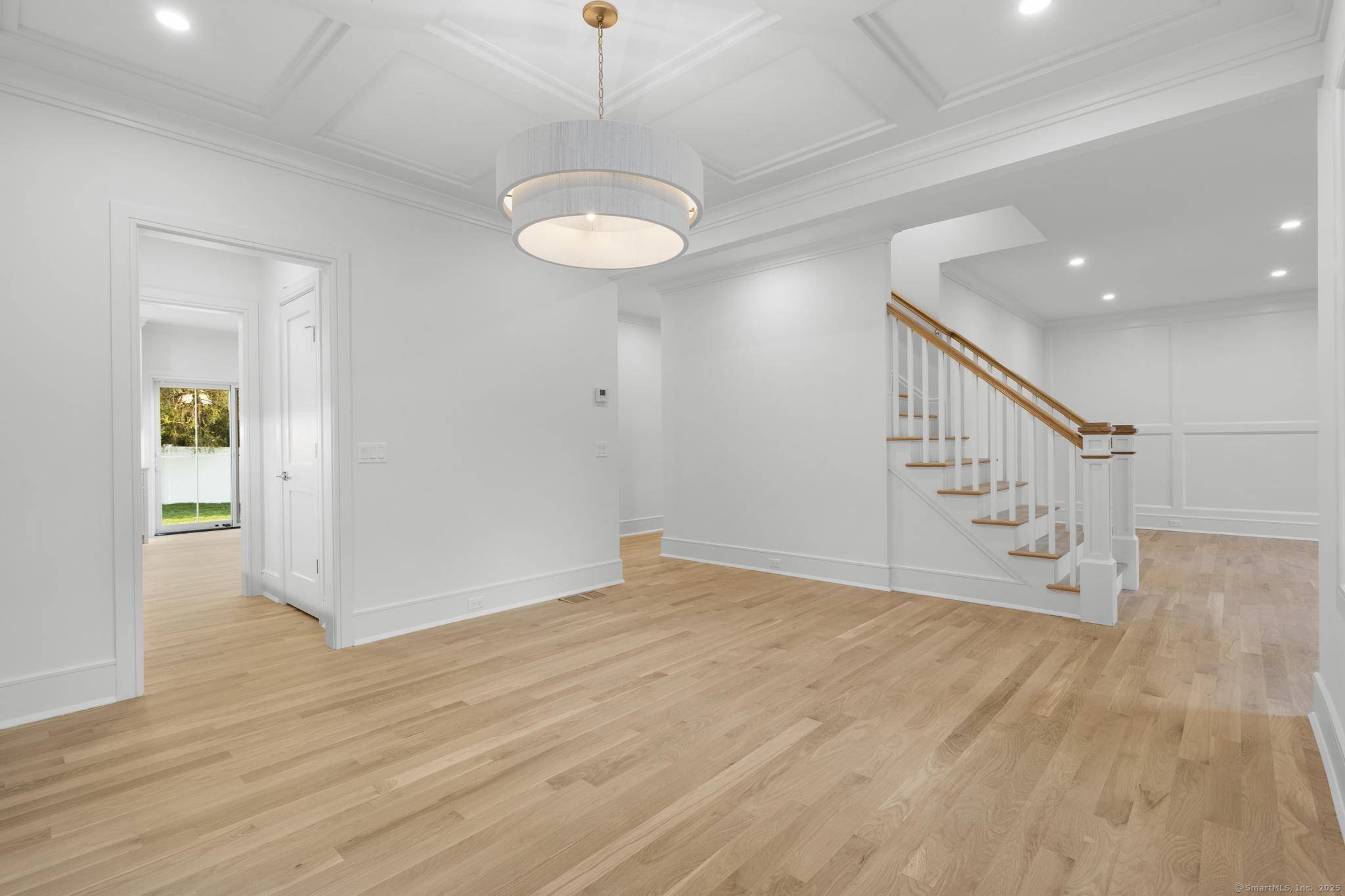 Fairfield, CT 06824,45 Robin Circle