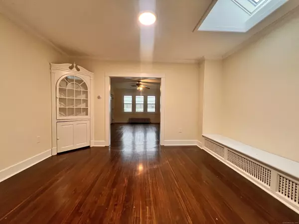Stamford, CT 06902,39 Ferris Avenue