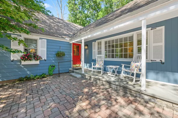 106 Robin Road, Glastonbury, CT 06033